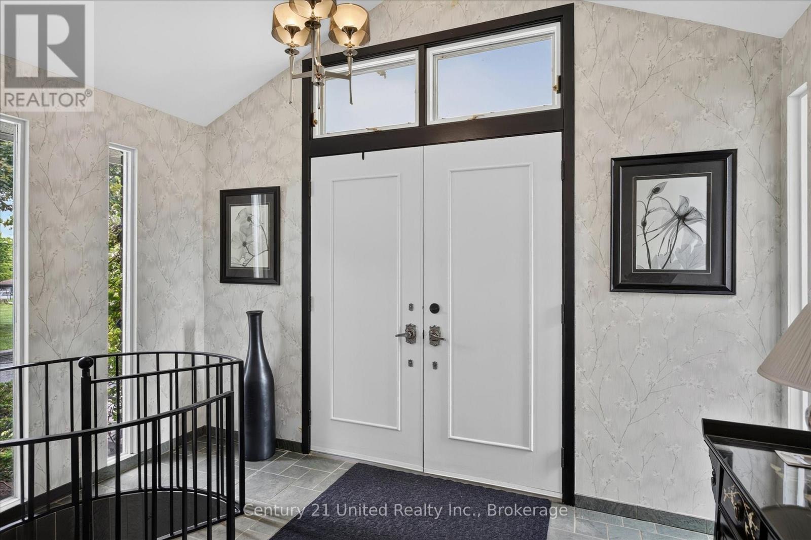 130 EARLWOOD DRIVE - 4