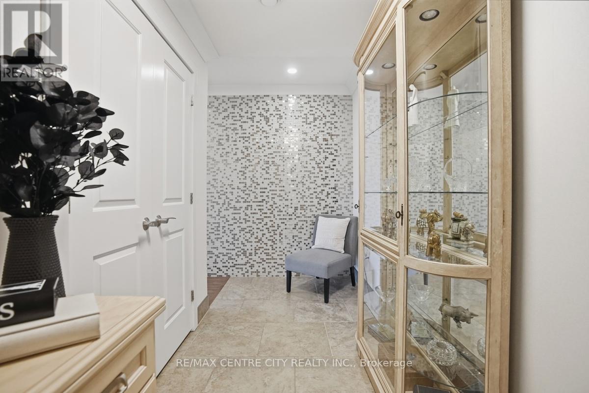 #501 340 SUGARCREEK TRAIL - 6