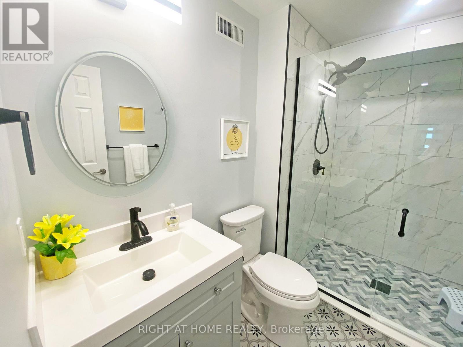 10 MUNRO STREET - 10