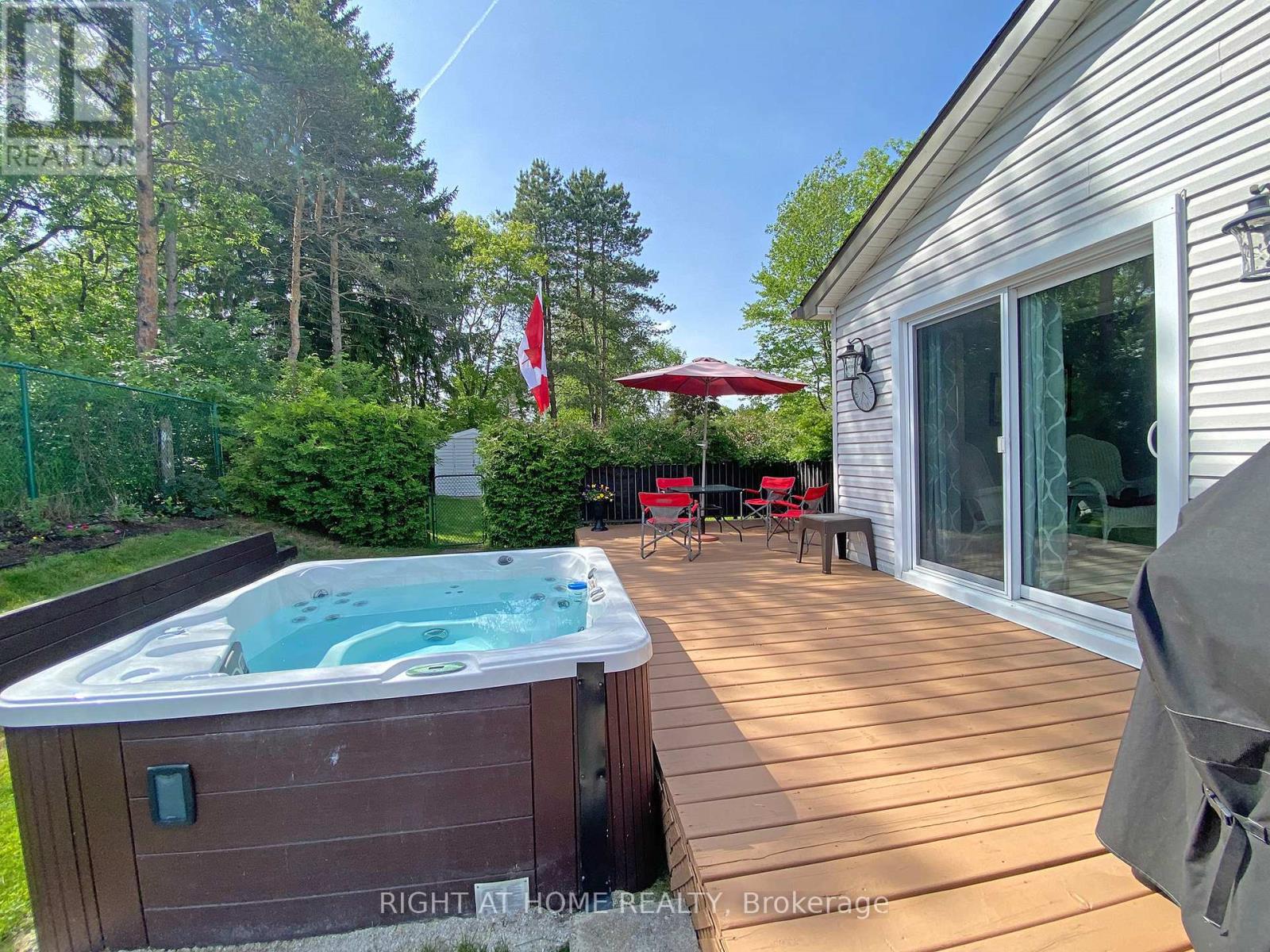 10 MUNRO STREET - 25