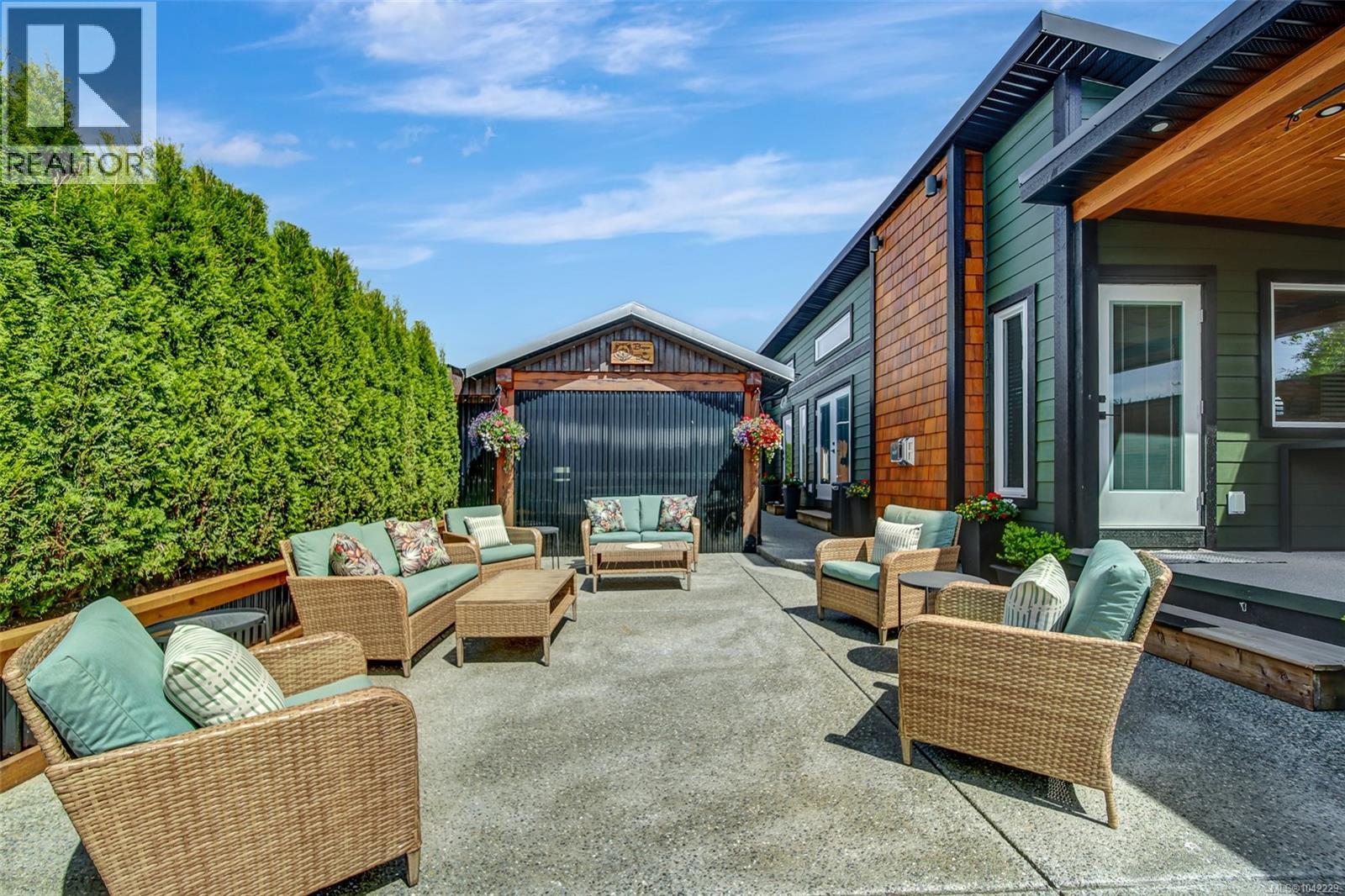 #27 10750 Central Lake Rd - 21