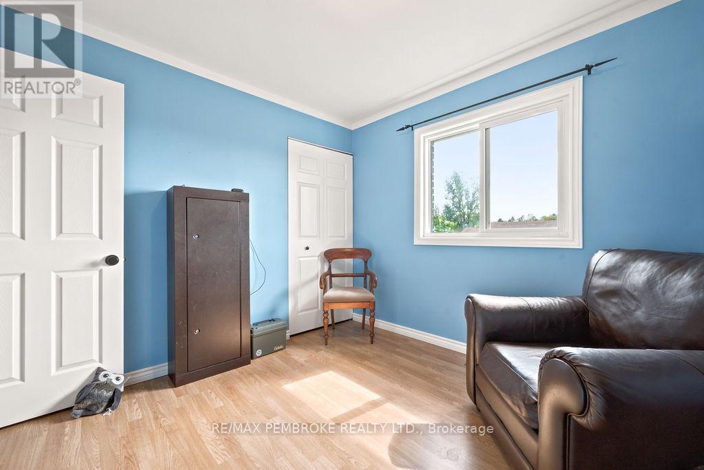 41 MEADOWBROOK DRIVE - Image 18