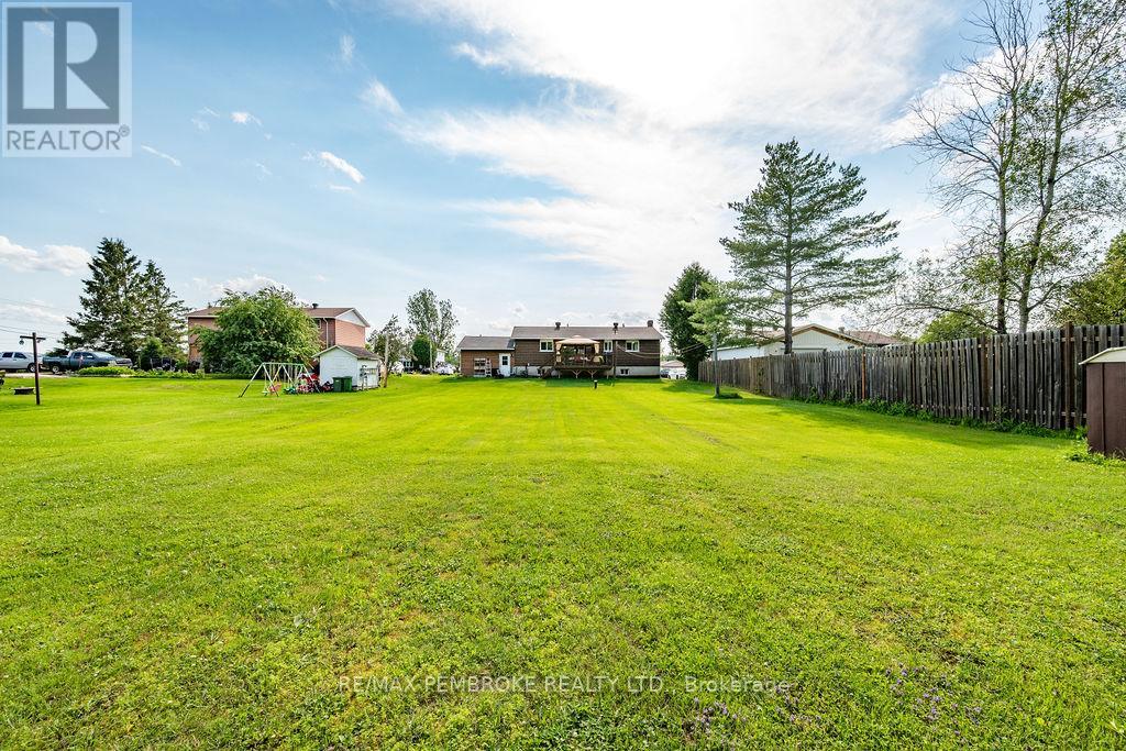 41 MEADOWBROOK DRIVE - 37