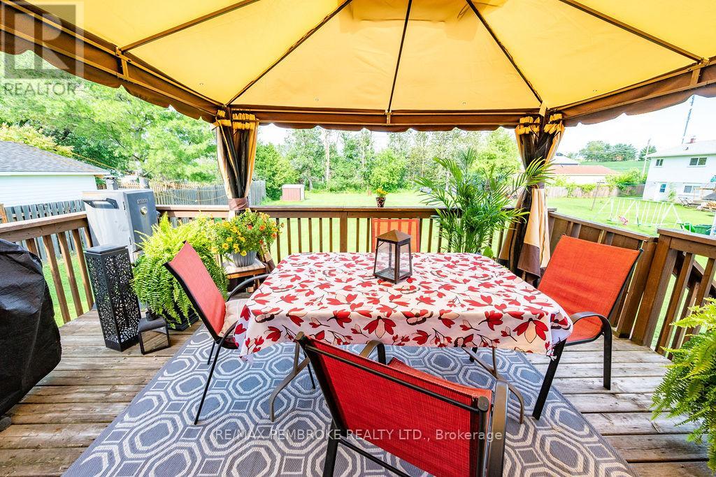 41 MEADOWBROOK DRIVE - Image 39