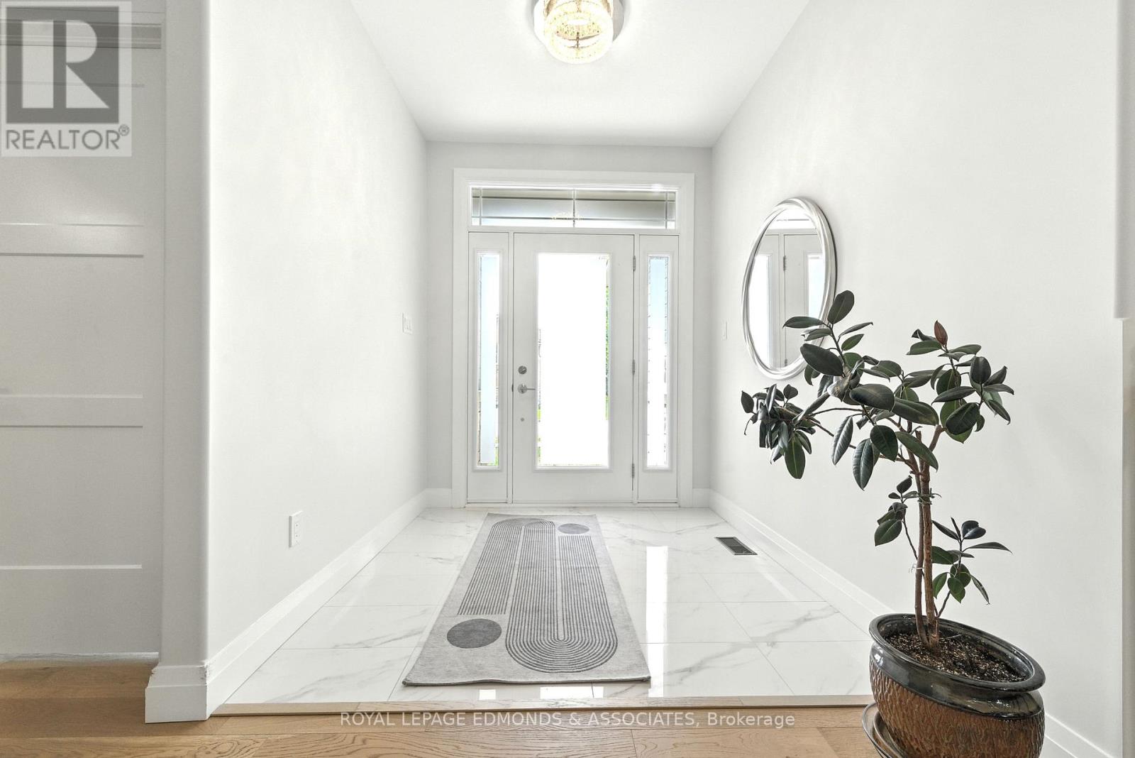517 SYDENHAM STREET - 3