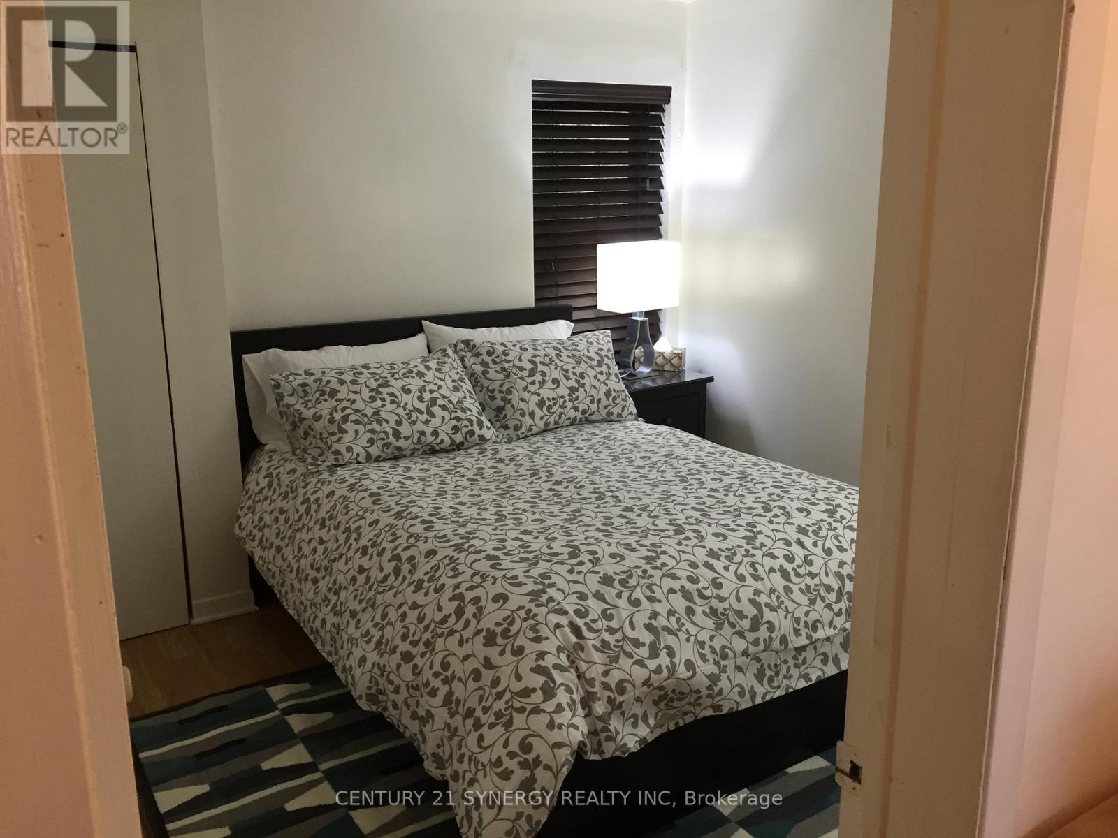 279 ST ANDREW STREET - 23