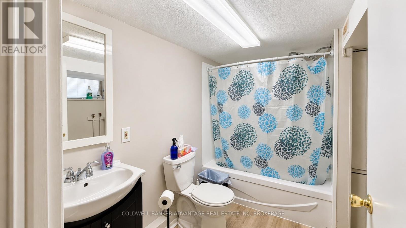 33 Raymond Street — photo 30