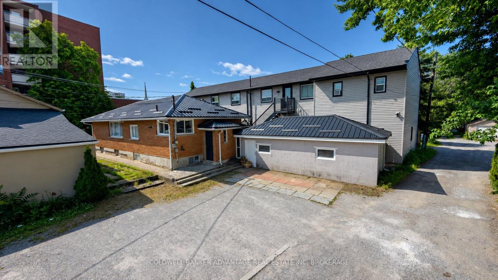 33 Raymond Street — photo 37