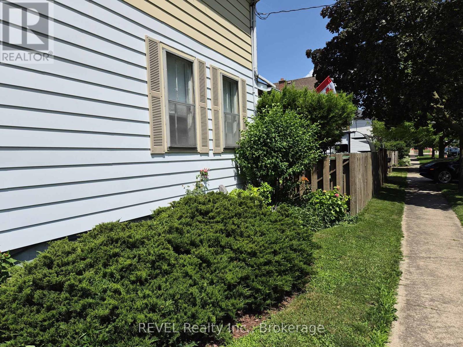 10 WILEY STREET - 29