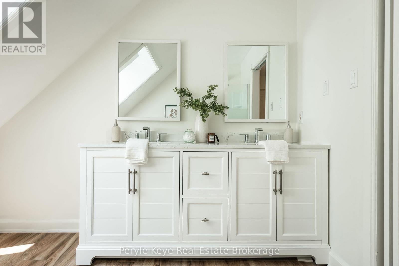 125 CLARKE CRESCENT - Image 37
