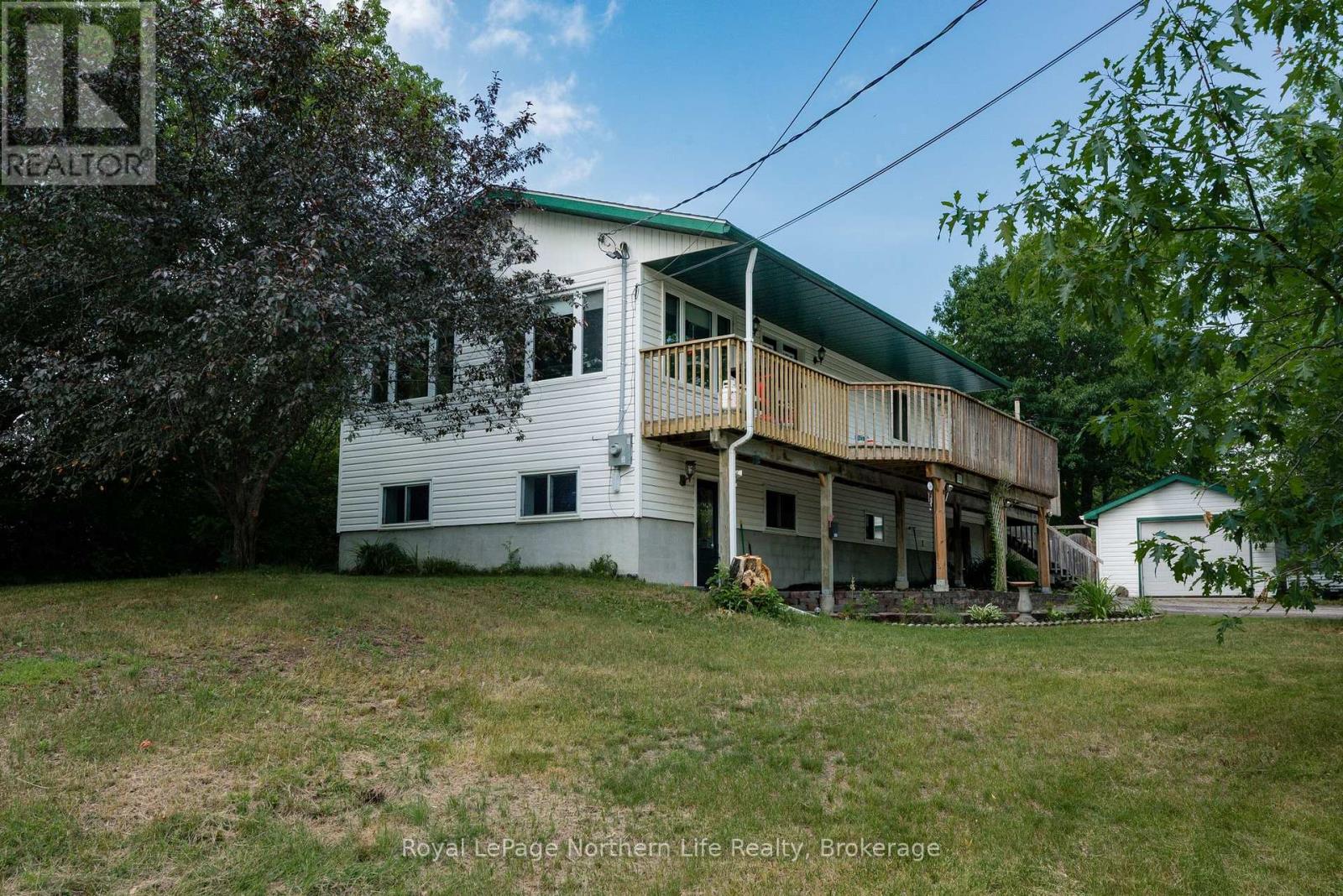 1006 LAKESHORE DRIVE - Image 3