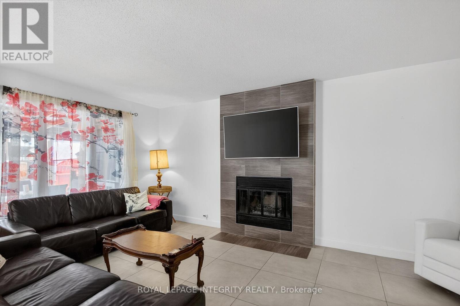 2092 LEGRAND CRESCENT - 19