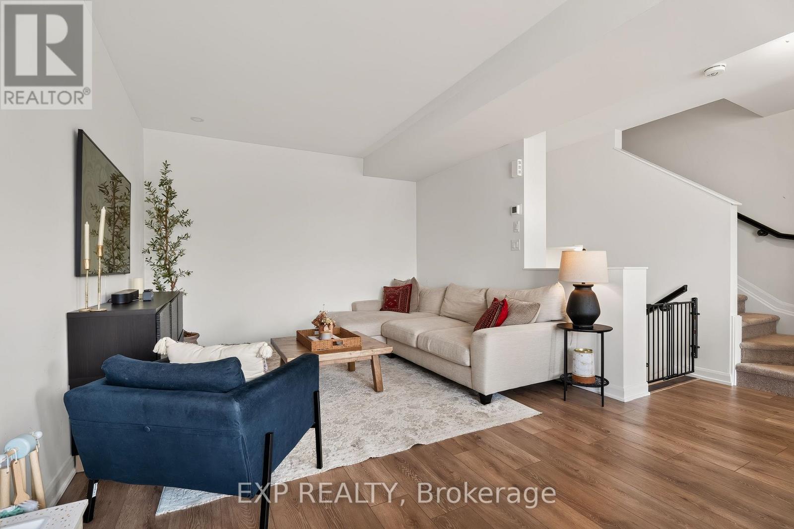 532 AGLISH MEWS - 11
