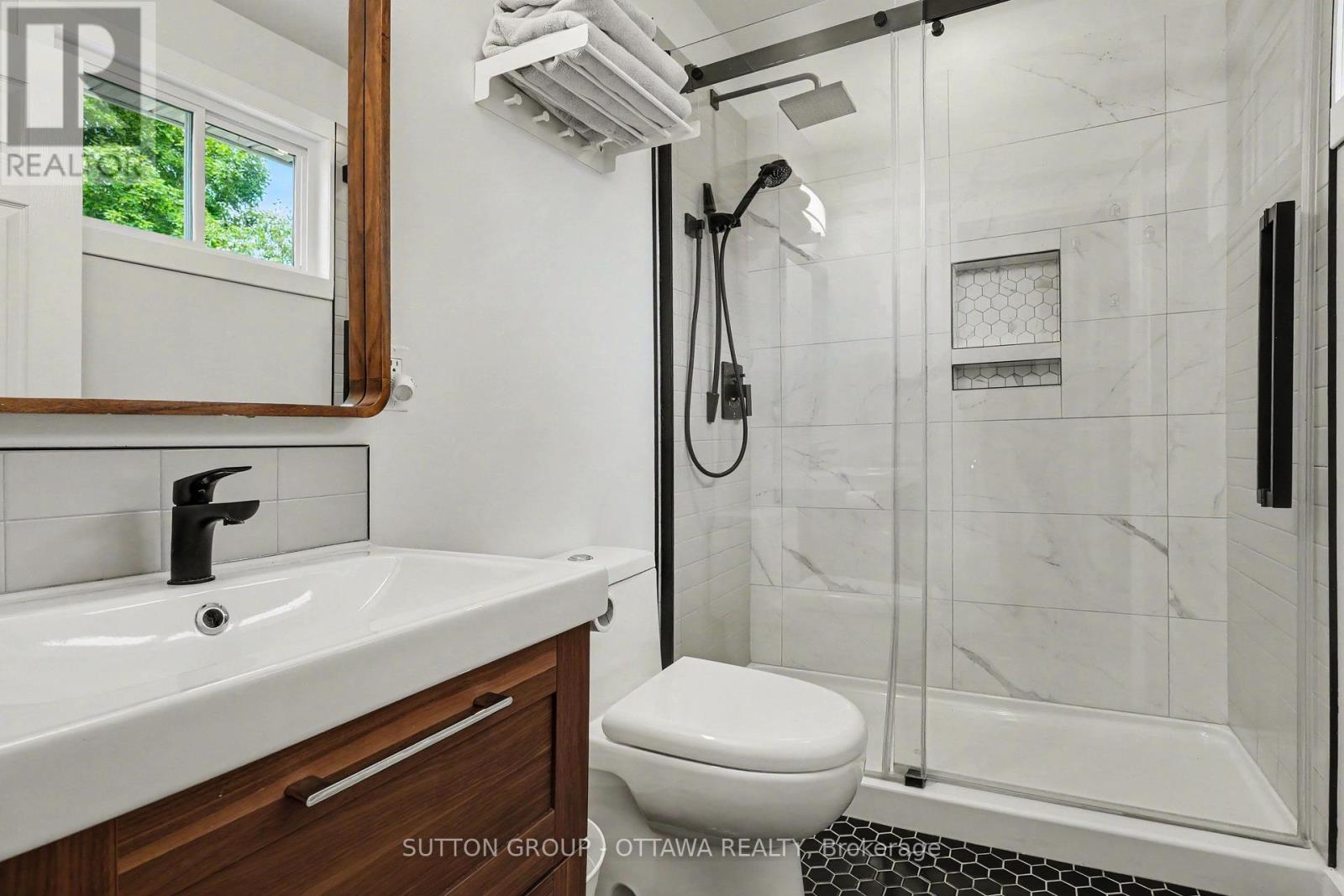 132 QUEEN STREET - Image 21