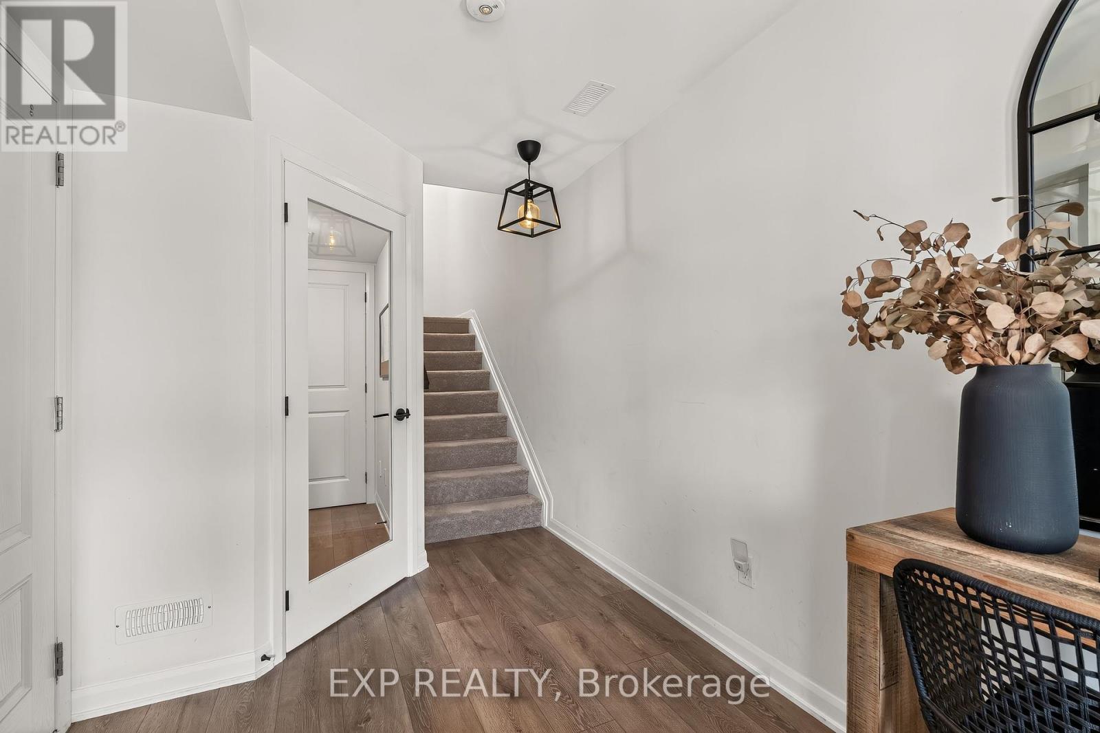 532 AGLISH MEWS - 6