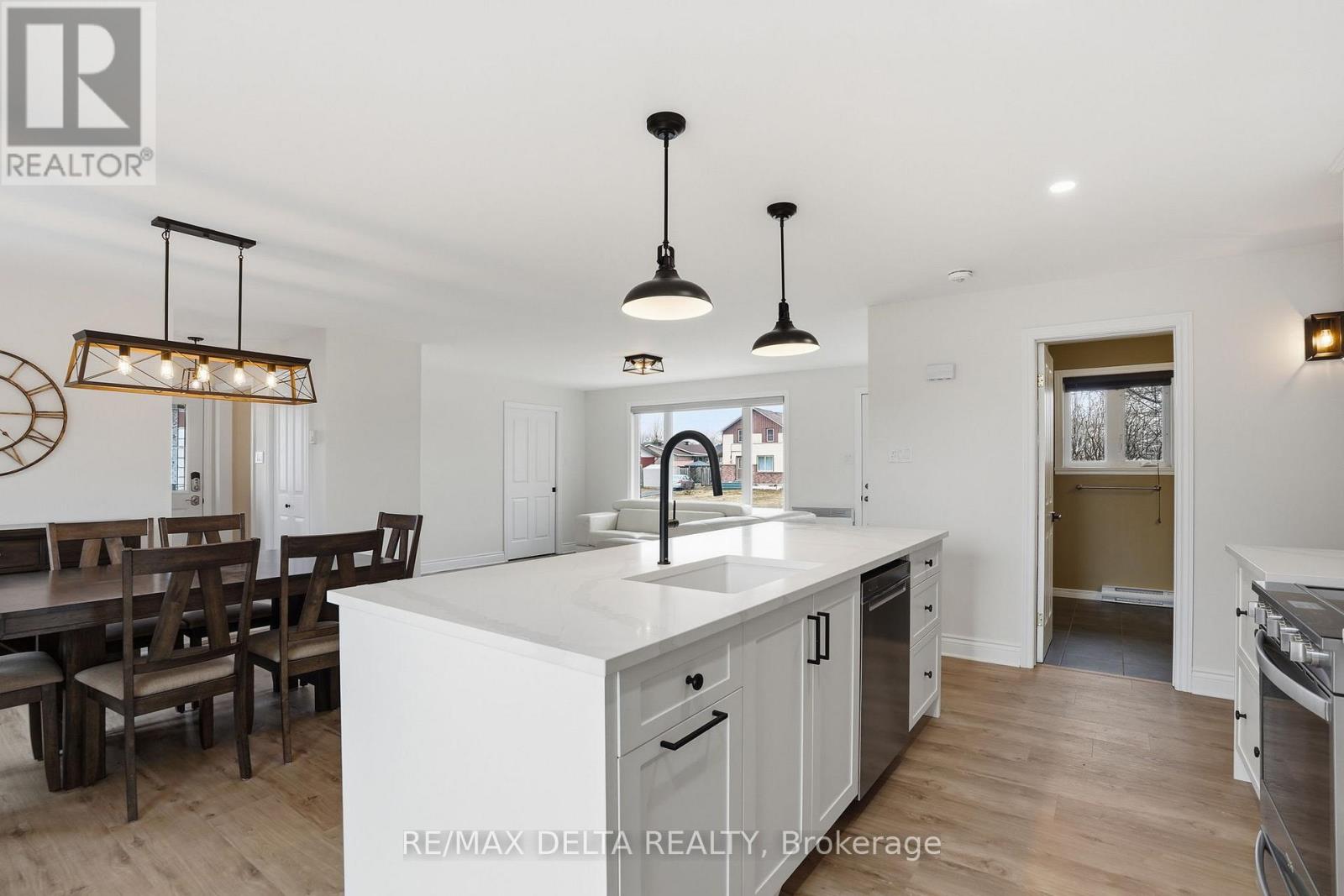 120 CALEDONIA ROAD - 20