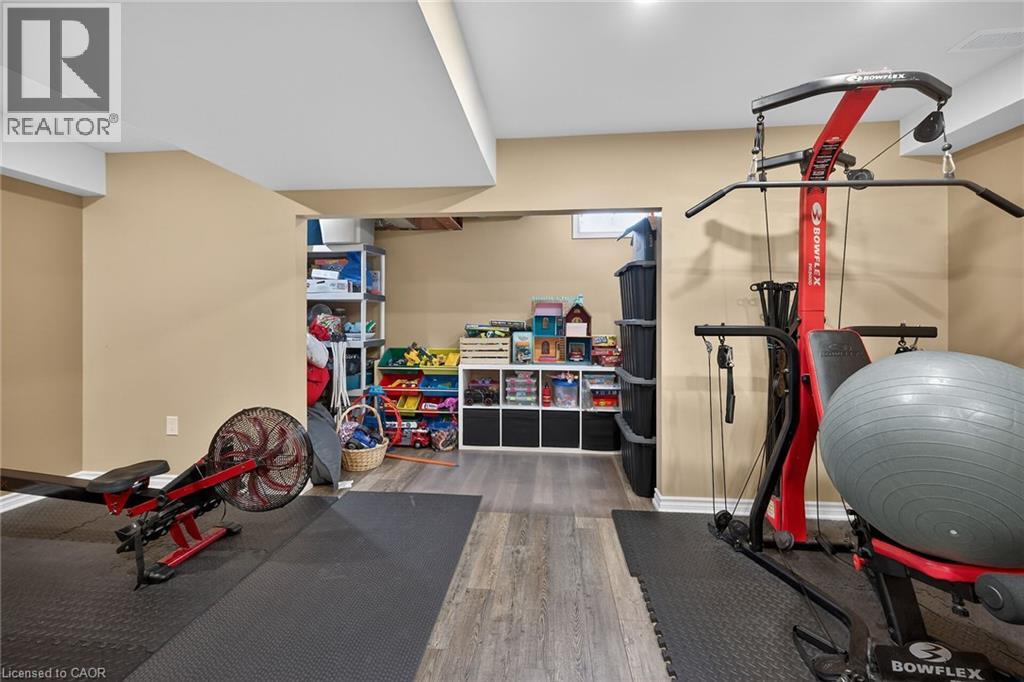 149 KINSMAN Drive - 15