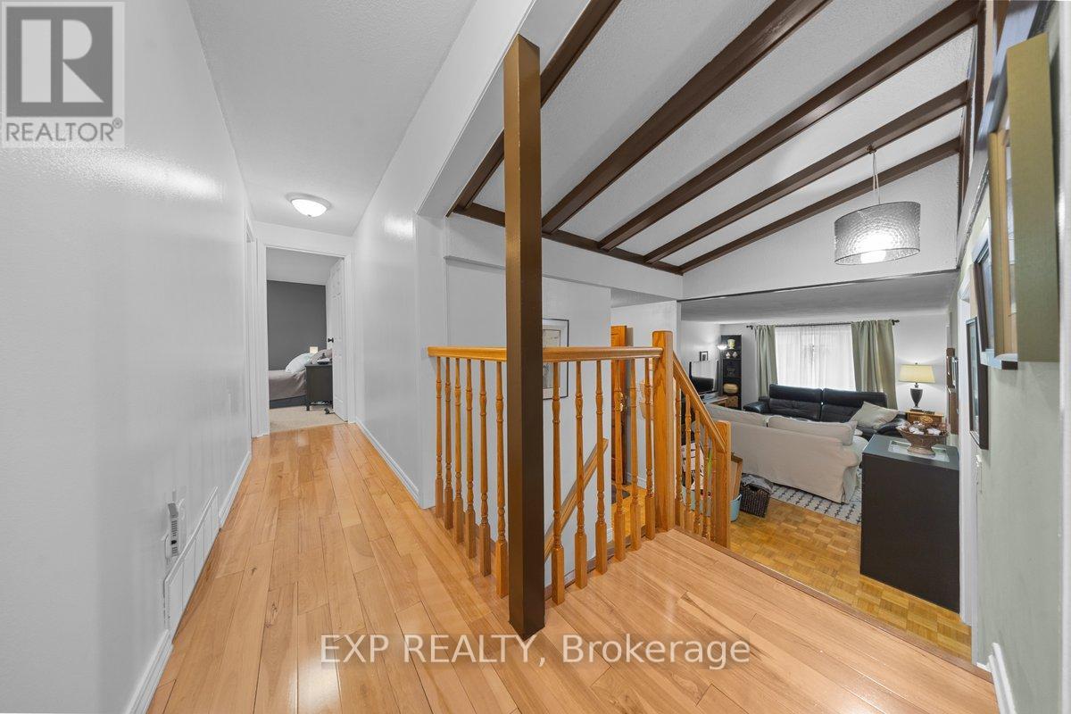 396 HATFIELD CRESCENT - 15