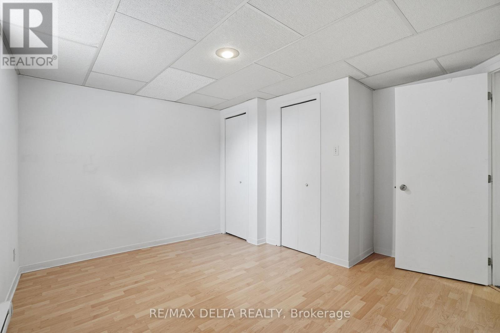 120 CALEDONIA ROAD - 32