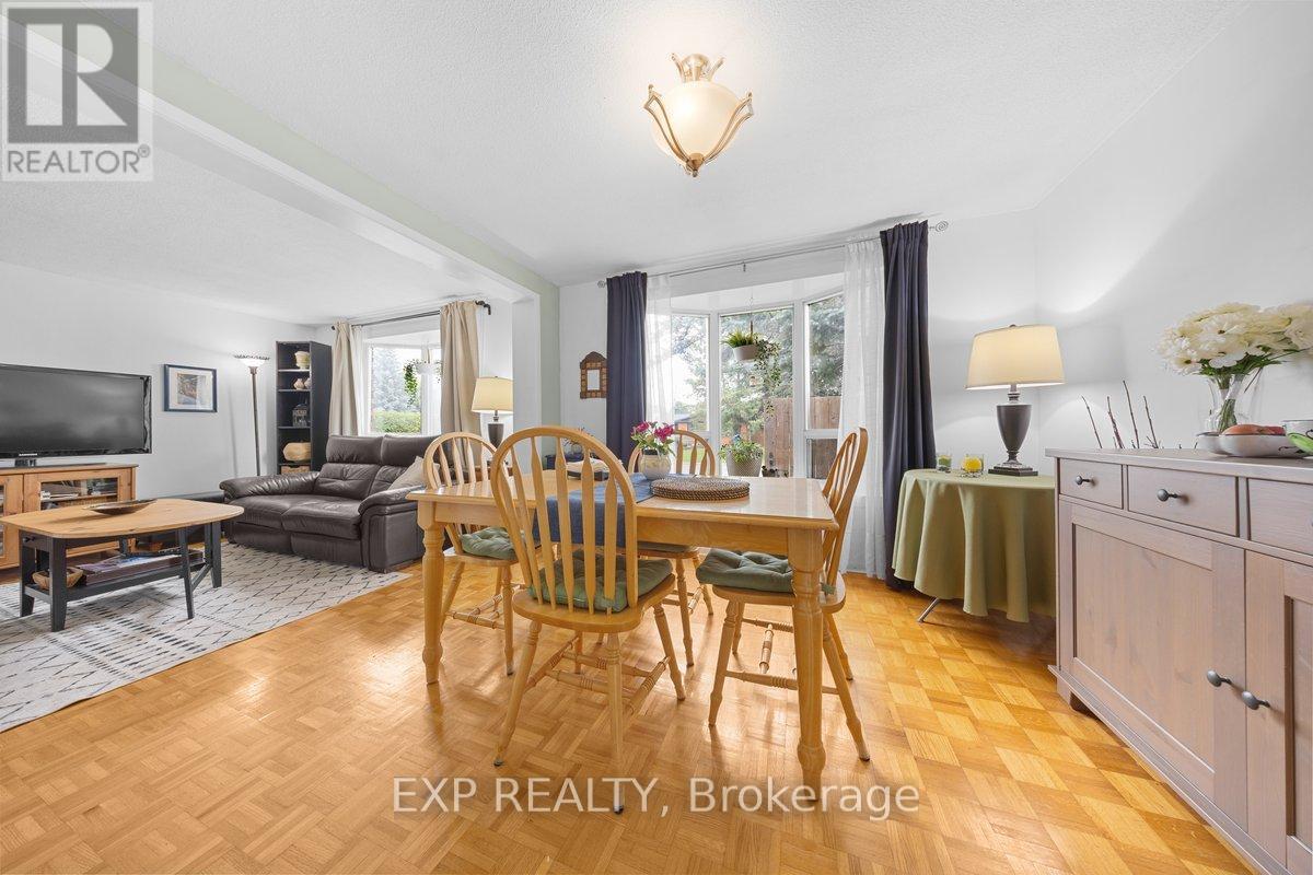 396 HATFIELD CRESCENT - 7