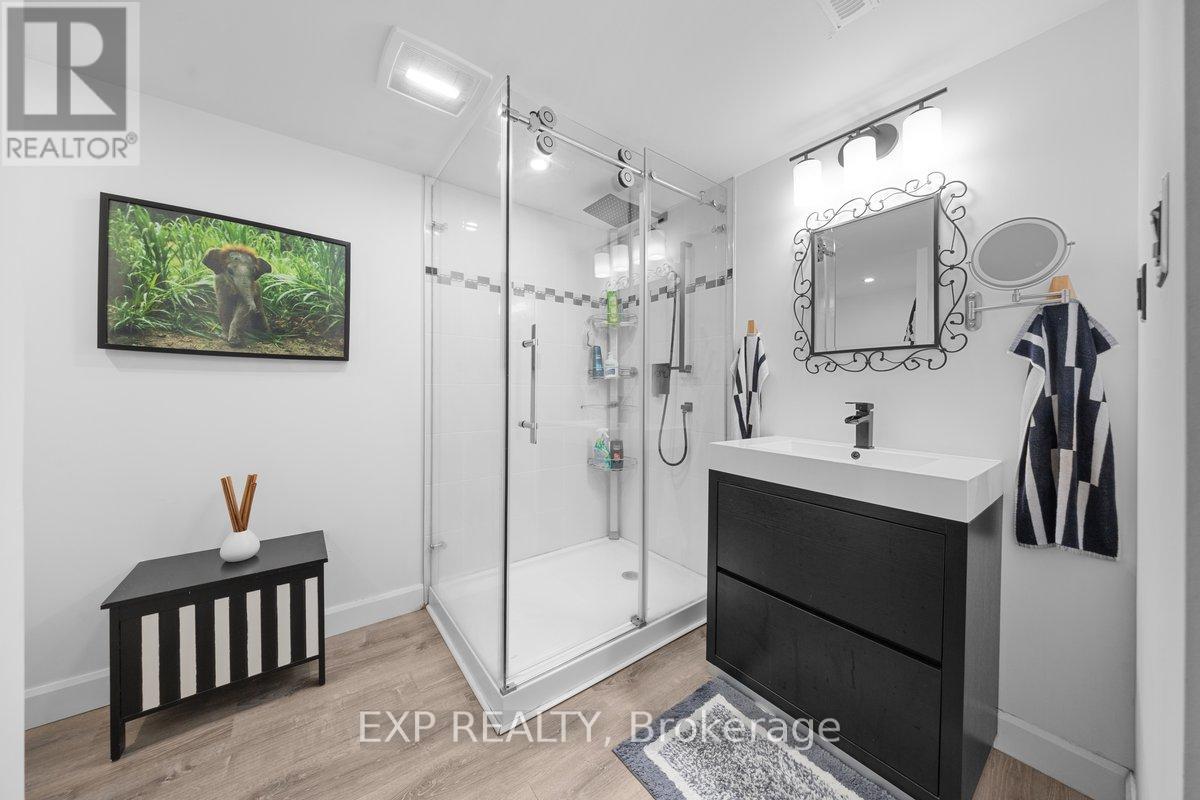 396 HATFIELD CRESCENT - 26