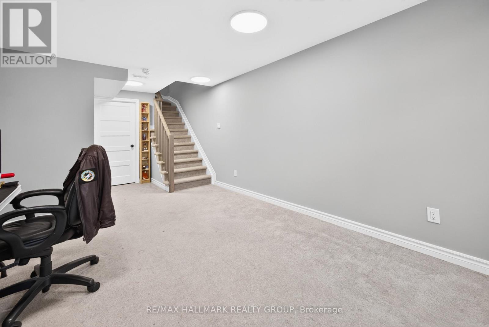 335 ALASKEN DRIVE - 27