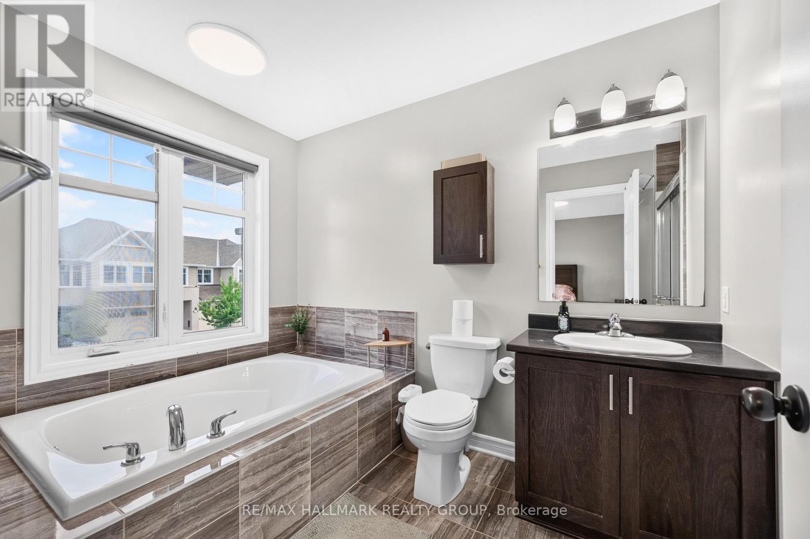 335 ALASKEN DRIVE - 18