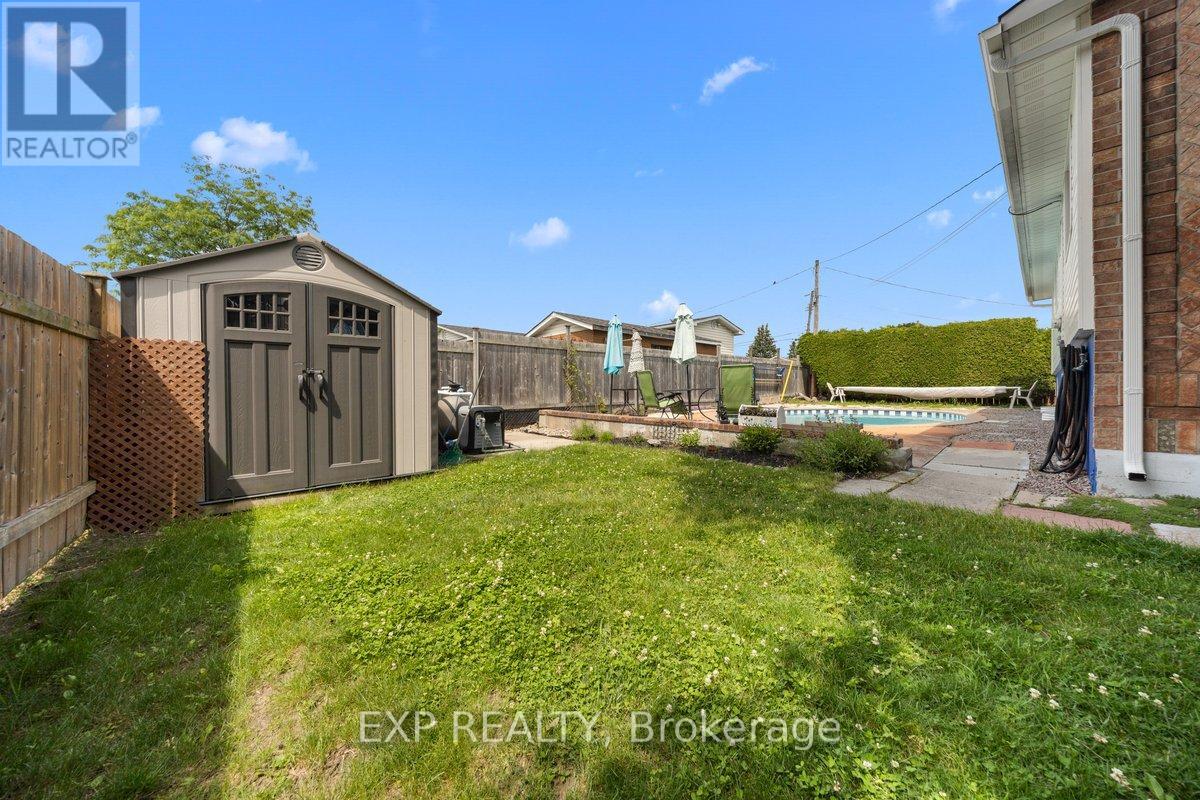 396 HATFIELD CRESCENT - 29