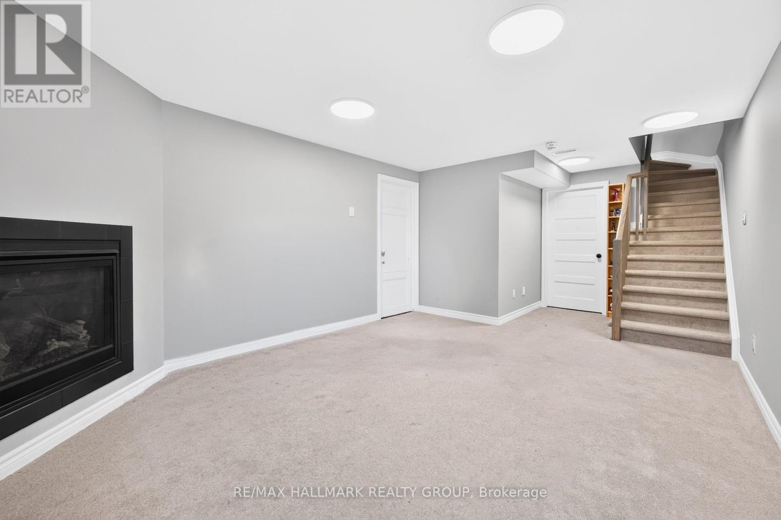 3 Bed, 3 Bath House for Sale in Ottawa – 335 ALASKEN DRIVE, Ottawa – MLS# X13517882 - Image 26