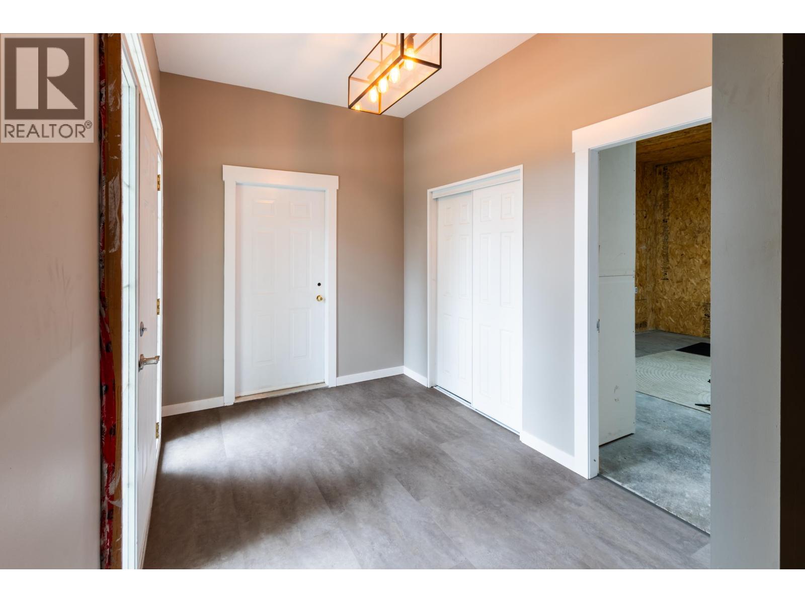 Photo 27 of 31 — 4608 CROCUS CRESCENT · Prince George, BC