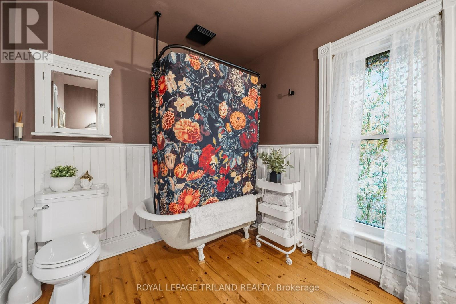 34 GLADSTONE AVENUE - 21