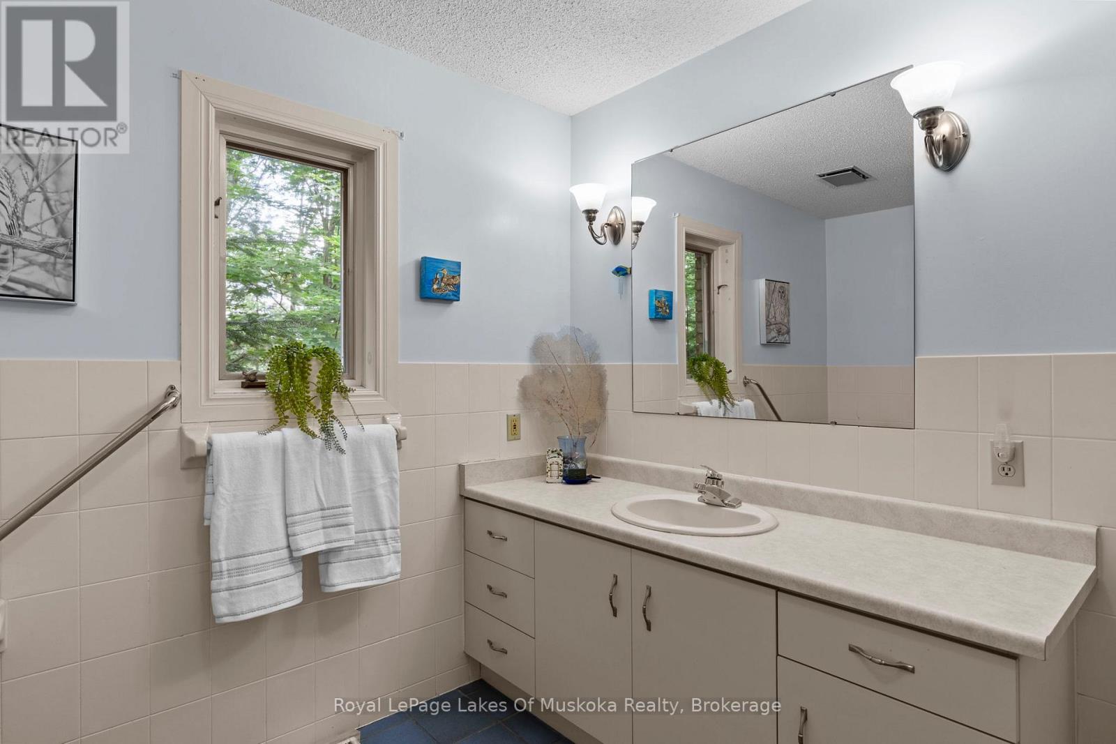 20 SOUTH MUSKOKA DRIVE - 26