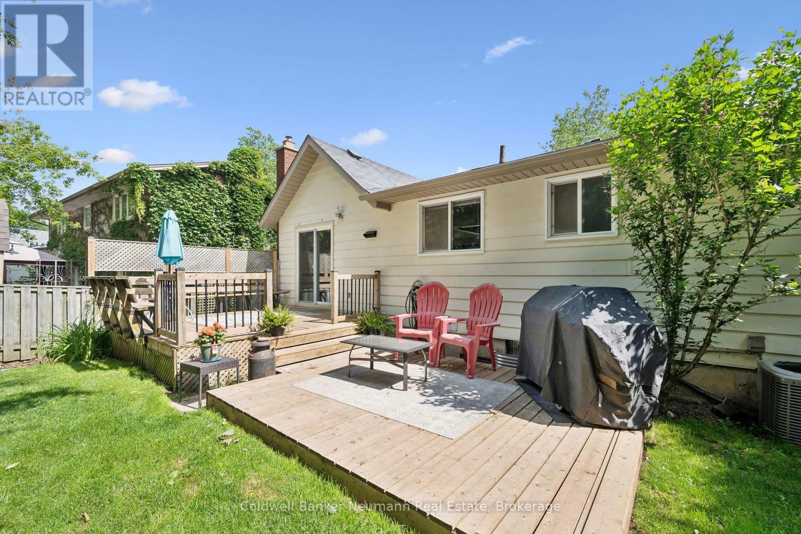 18 GATEWAY DRIVE - 24