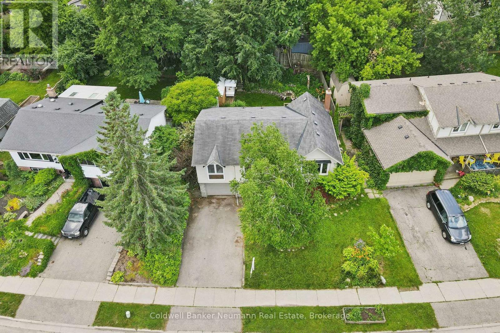 18 GATEWAY DRIVE - 3