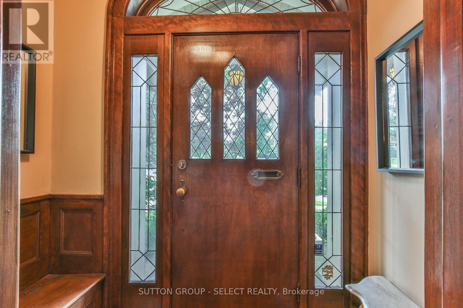 272 HURON STREET - 3