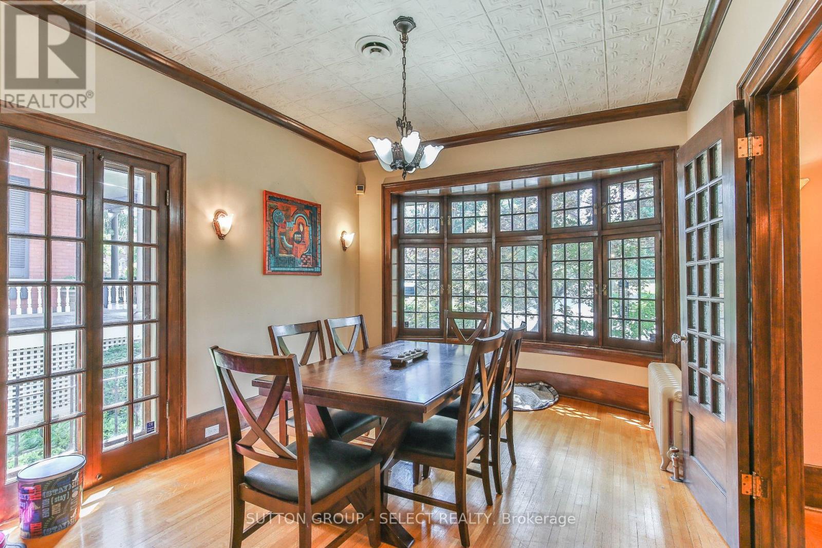 272 HURON STREET - 13