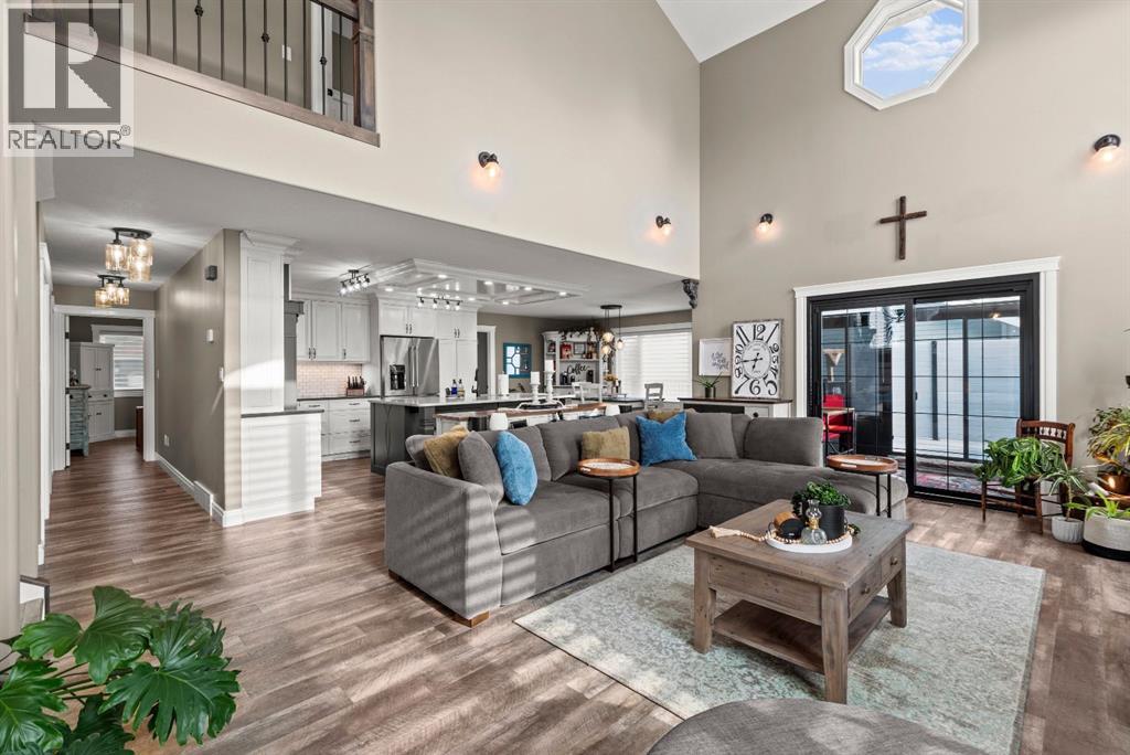 833 10 Avenue NE - 13