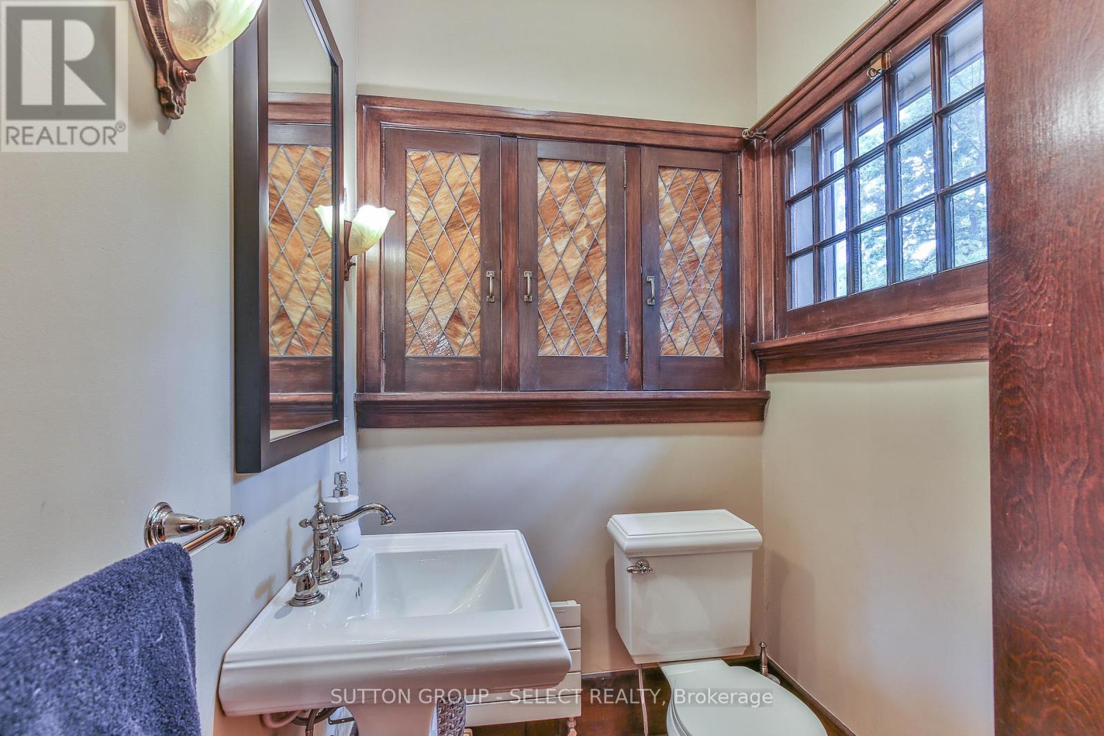 272 HURON STREET - 14