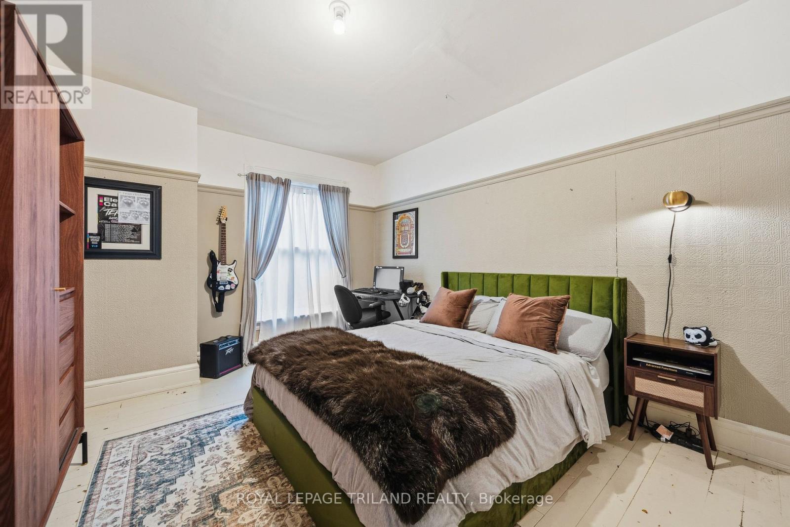 34 GLADSTONE AVENUE - 23