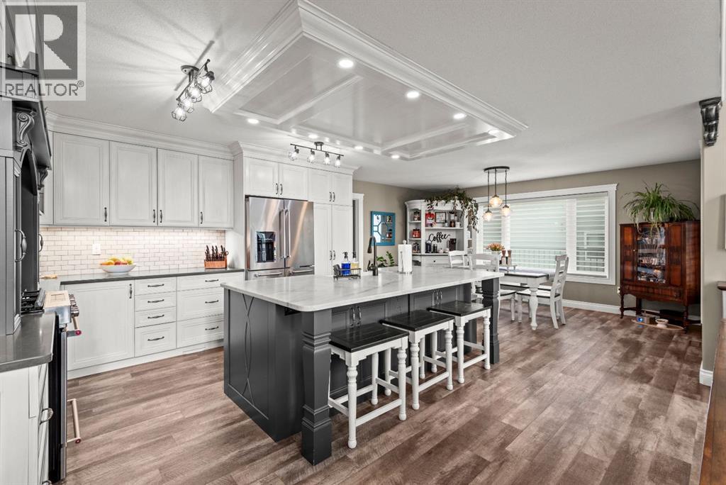 833 10 Avenue NE - 14