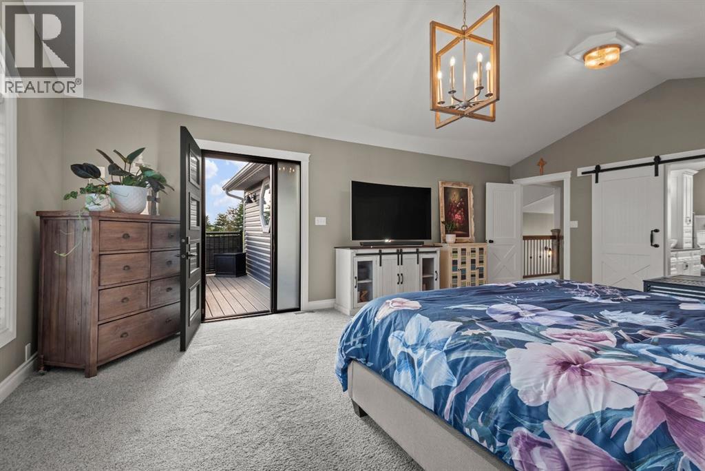 833 10 Avenue NE - 24