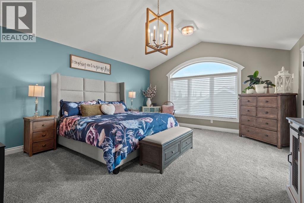 833 10 Avenue NE - 22