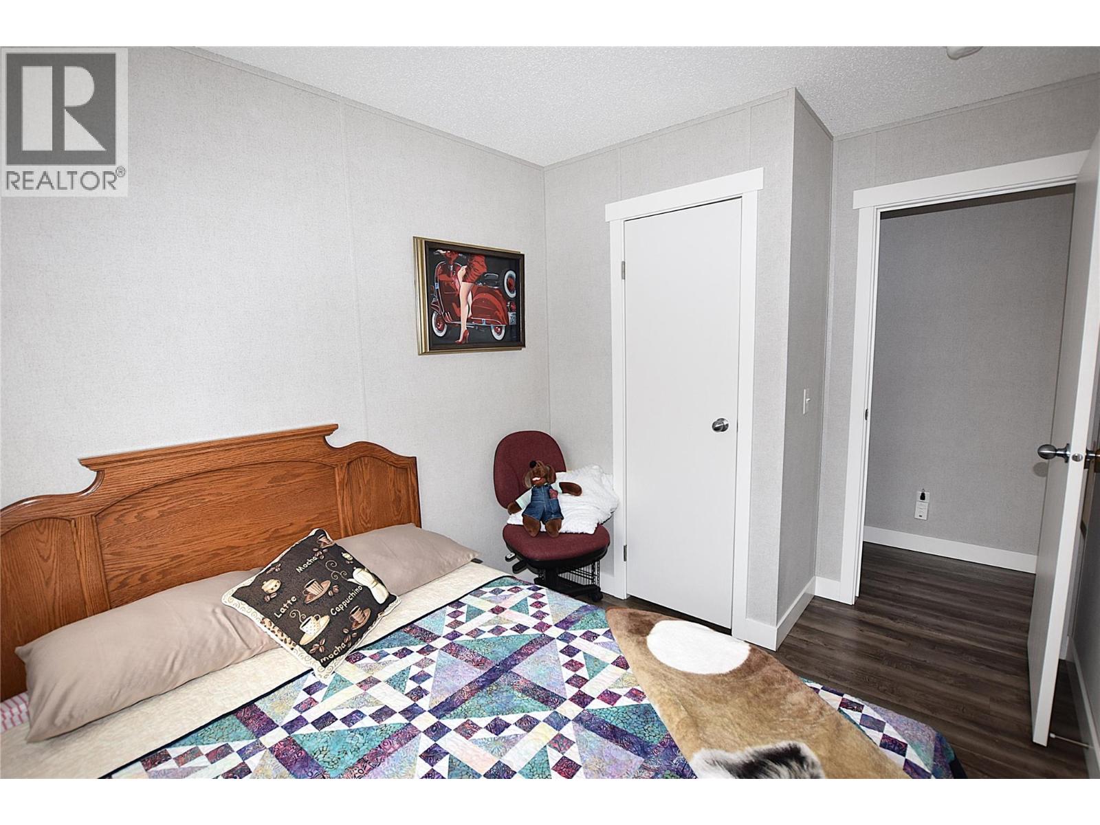 #23 8508 Clerke Road - 27