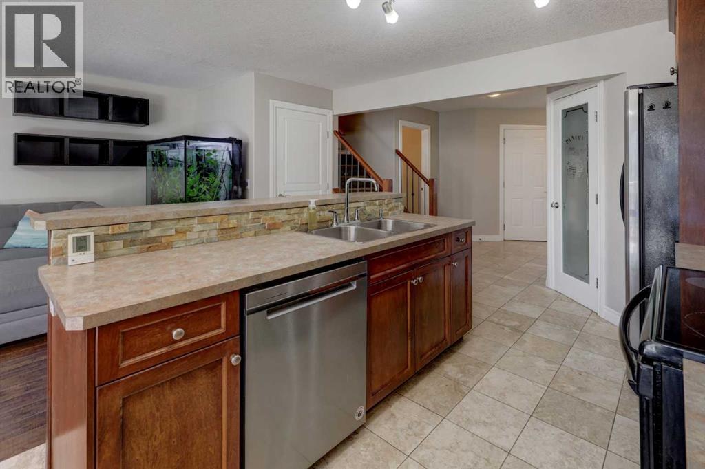 15 Parklane Drive - 6