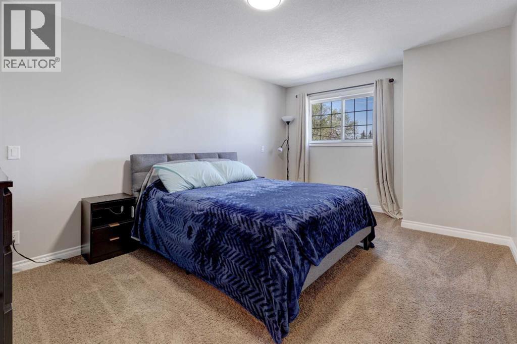 15 Parklane Drive - 13