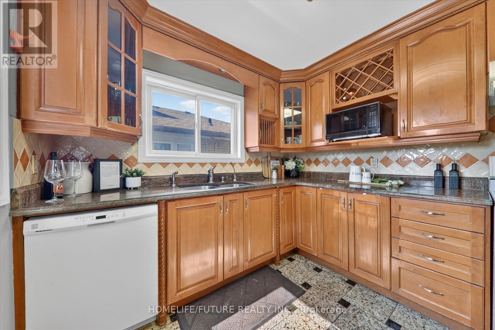 24 CLEETHORPES BOULEVARD - 15