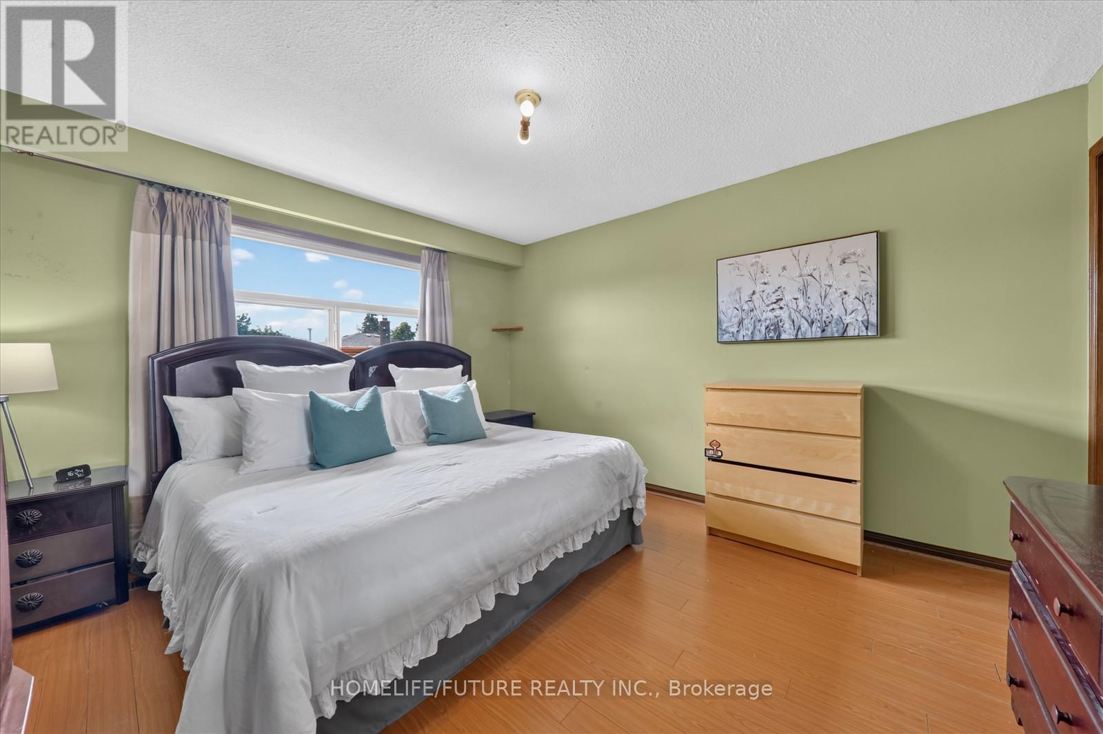 24 CLEETHORPES BOULEVARD - 17