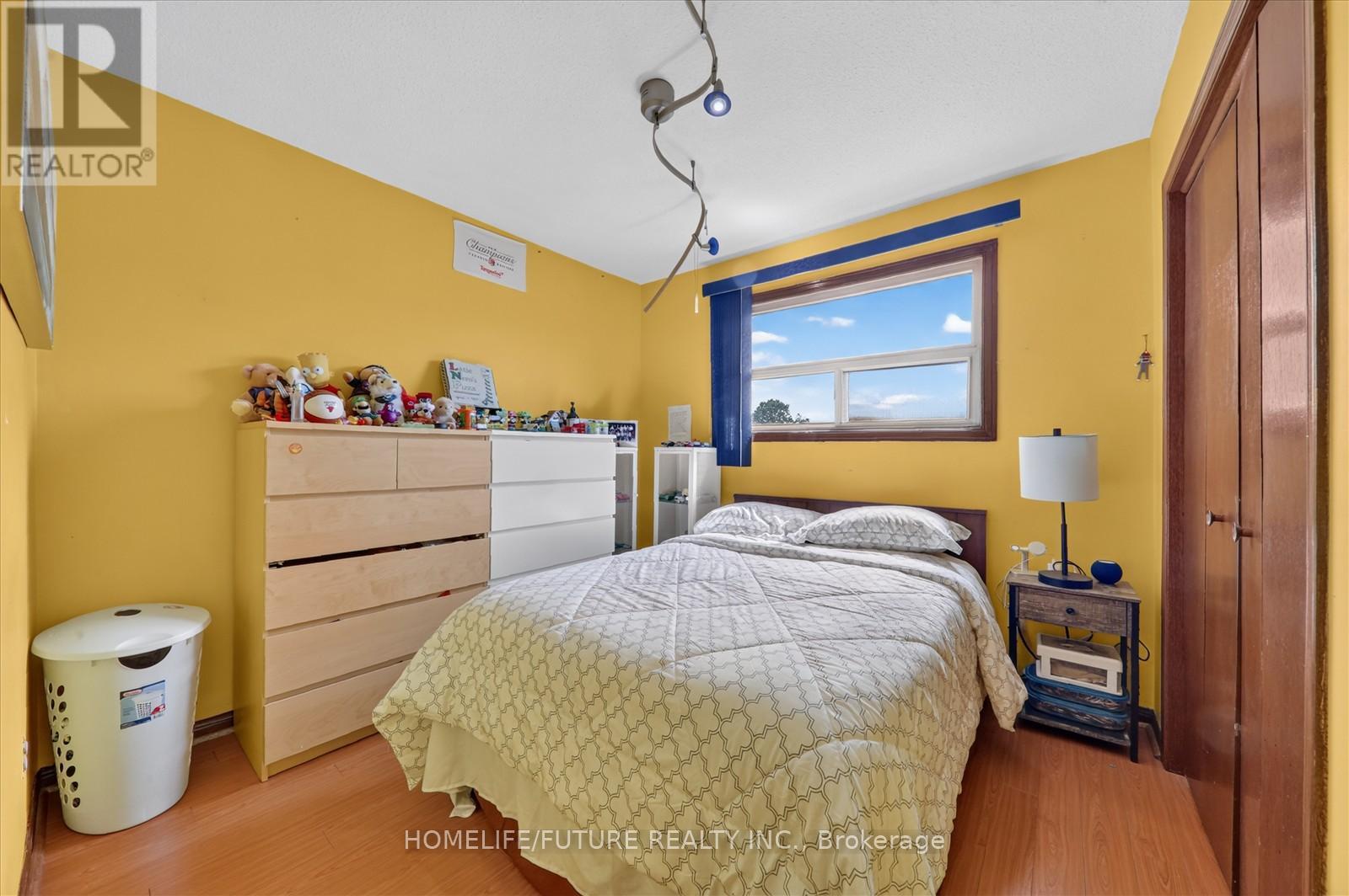 24 CLEETHORPES BOULEVARD - 21
