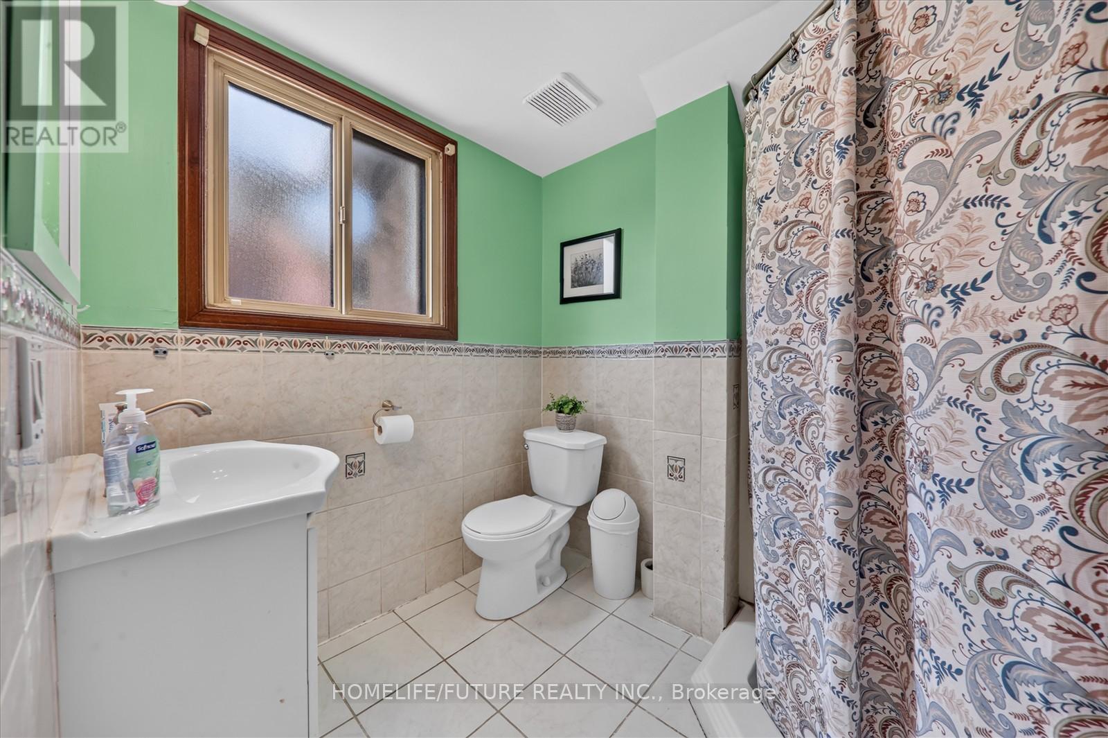 24 CLEETHORPES BOULEVARD - 33
