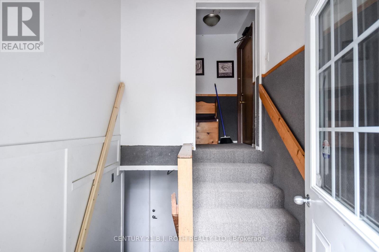 6 CAROLINE STREET - 16